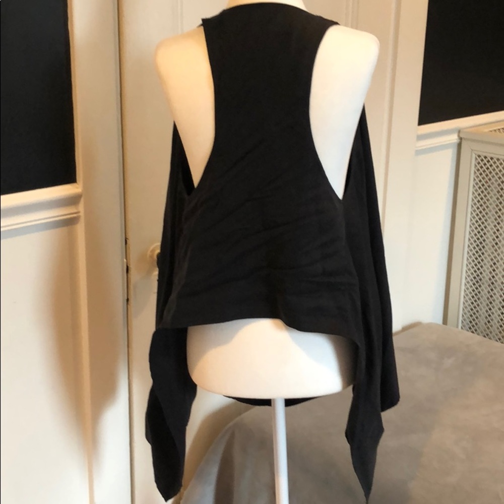 Lululemon Black Sleeveless Tencel Tranquility Wrap